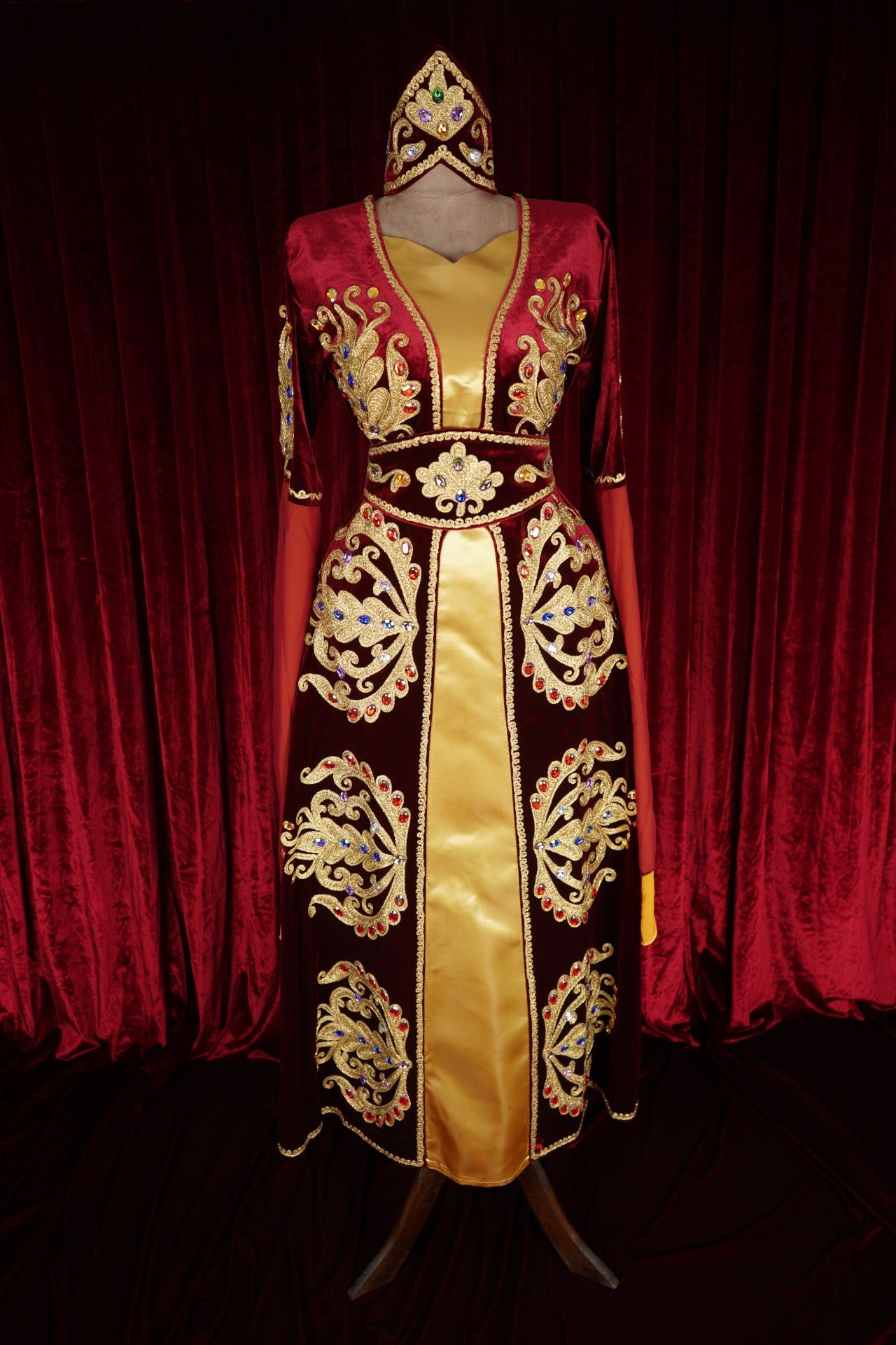 Osmanlı Sultan Saray Kostümü