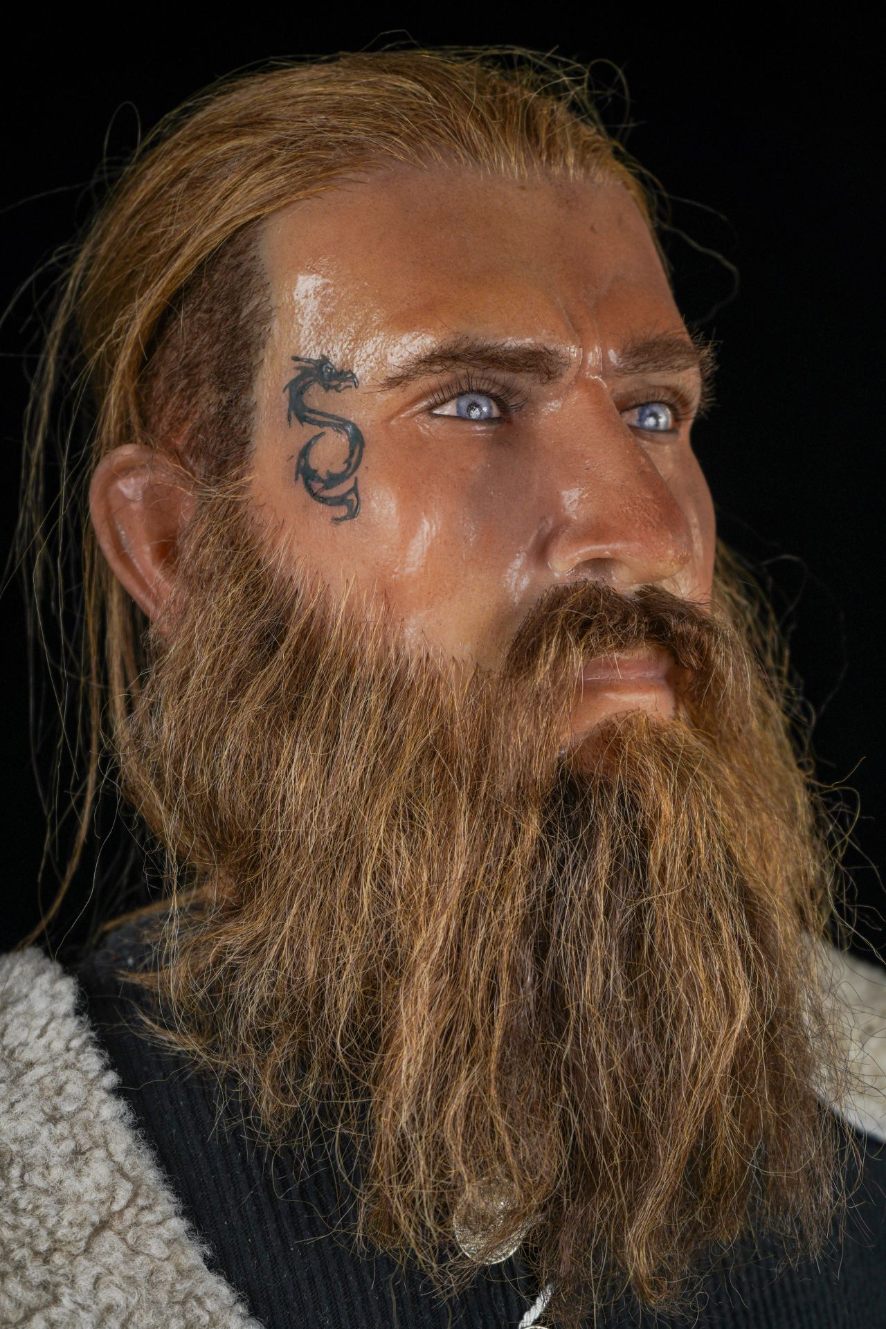 Ragnarok – Efsanevi Viking Kralı | Balmumu Silikon Heykel (FİYAT ALINIZ)