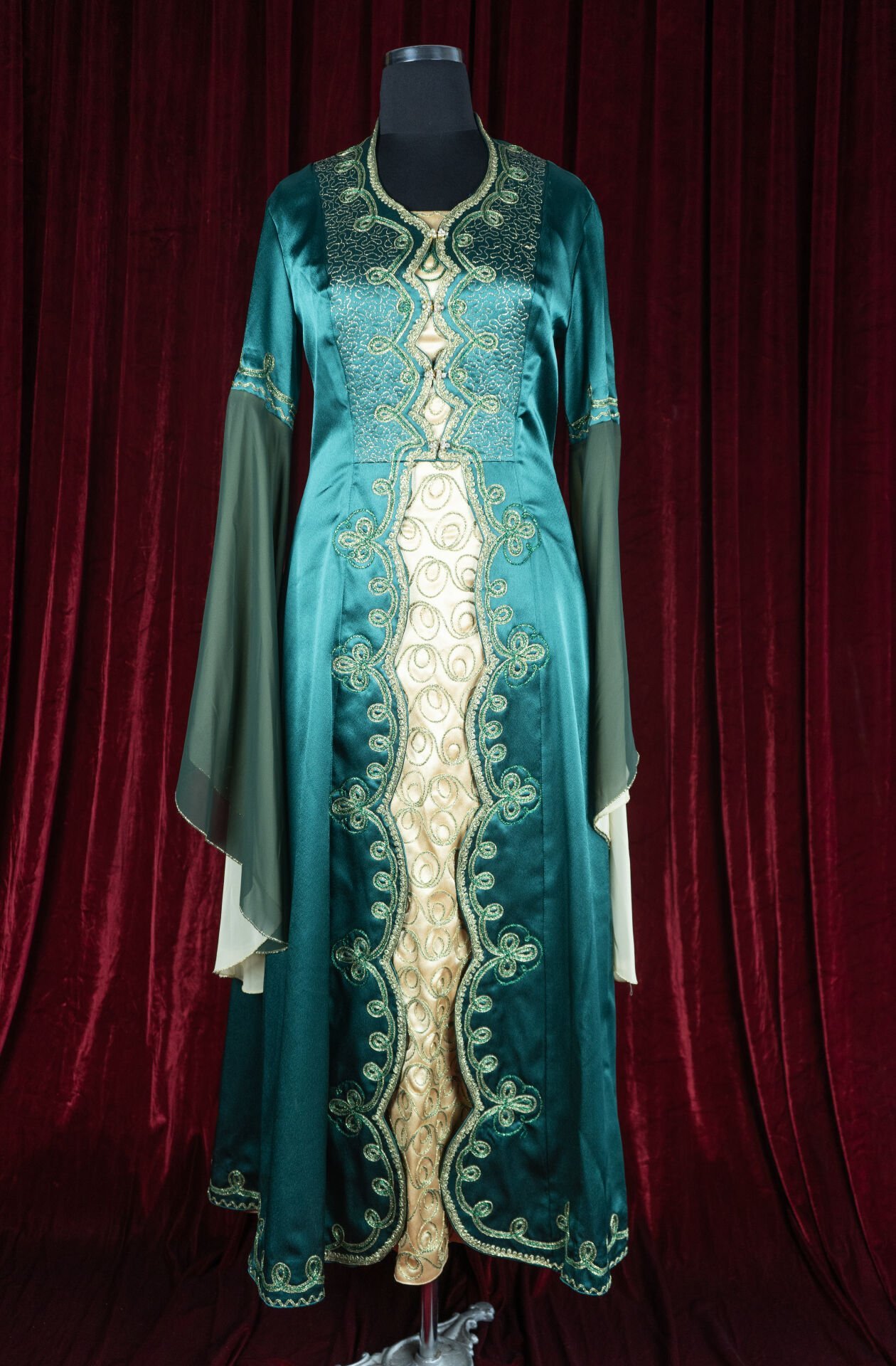 Handan Sultan Kaftan