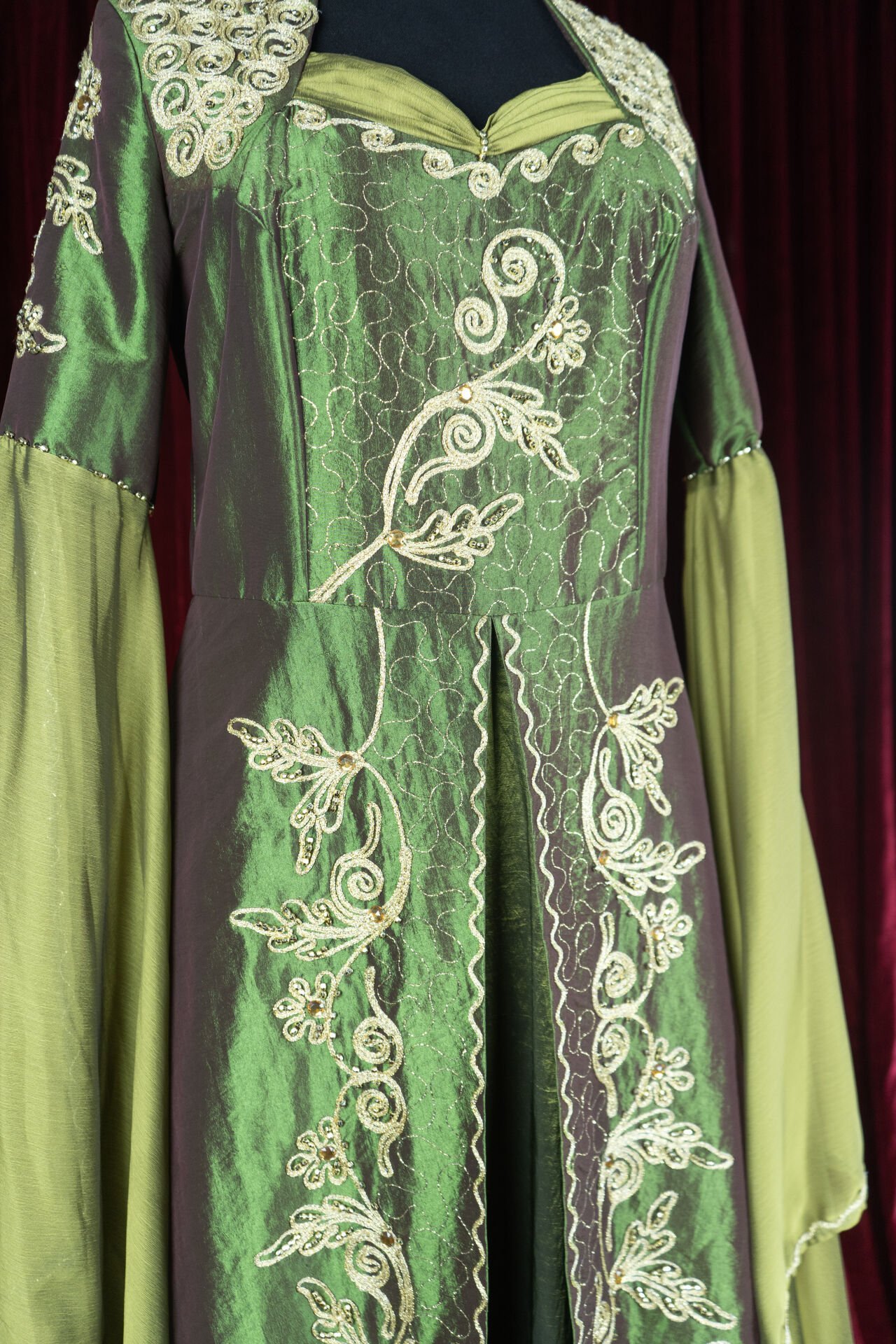 Mahpeyker Kösem Sultan Kostümü