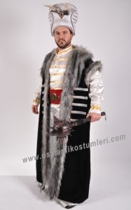 4. Murat Kıyafeti