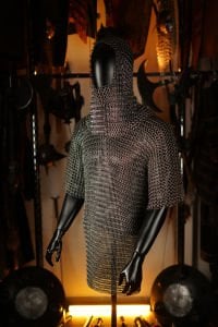 Steel Armor Outfit (Matte Silver)
