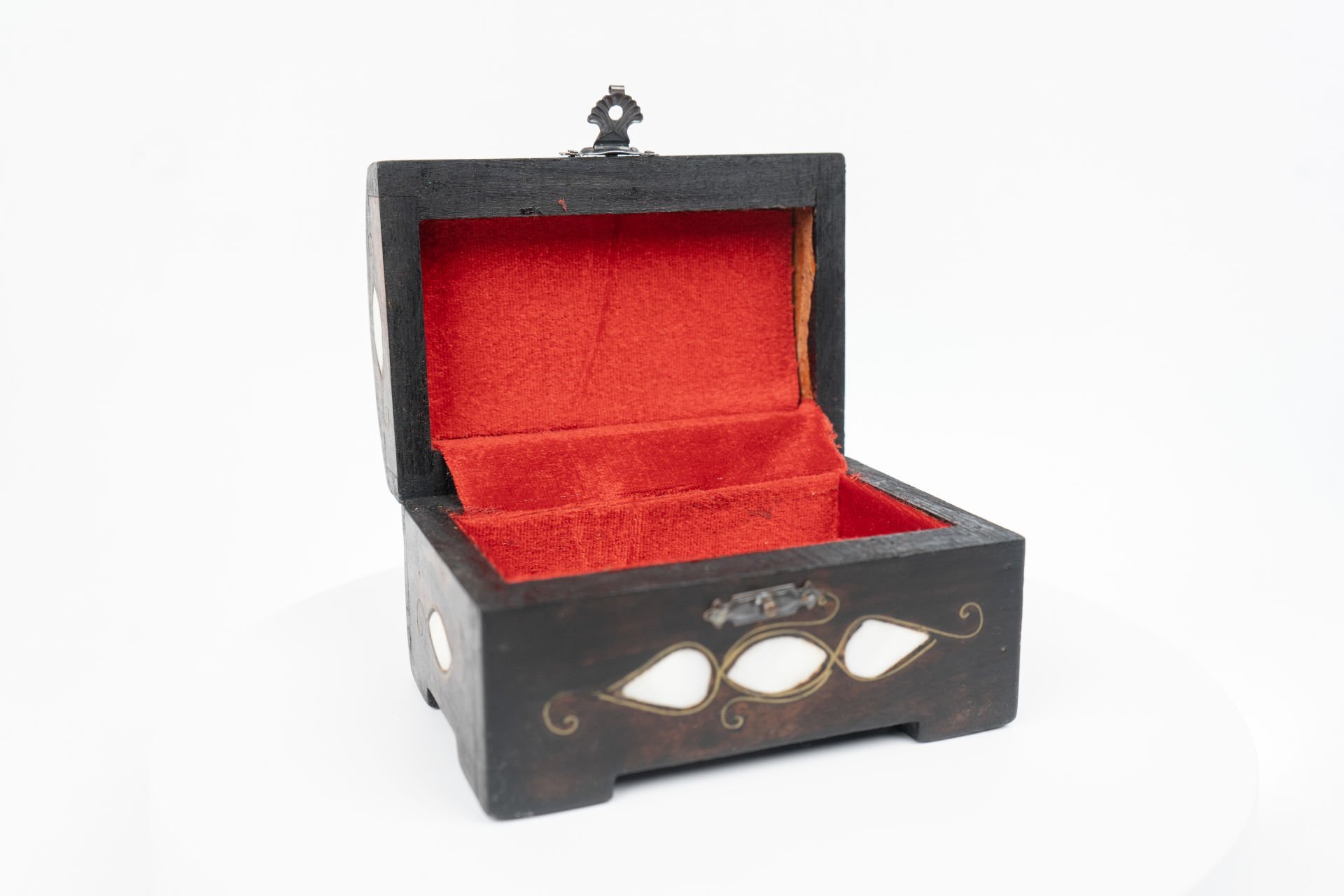 Sedef İşlemeli Mücevher Kutusu