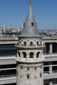 Galata Kulesi Heykeli