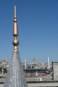 Galata Kulesi Heykeli