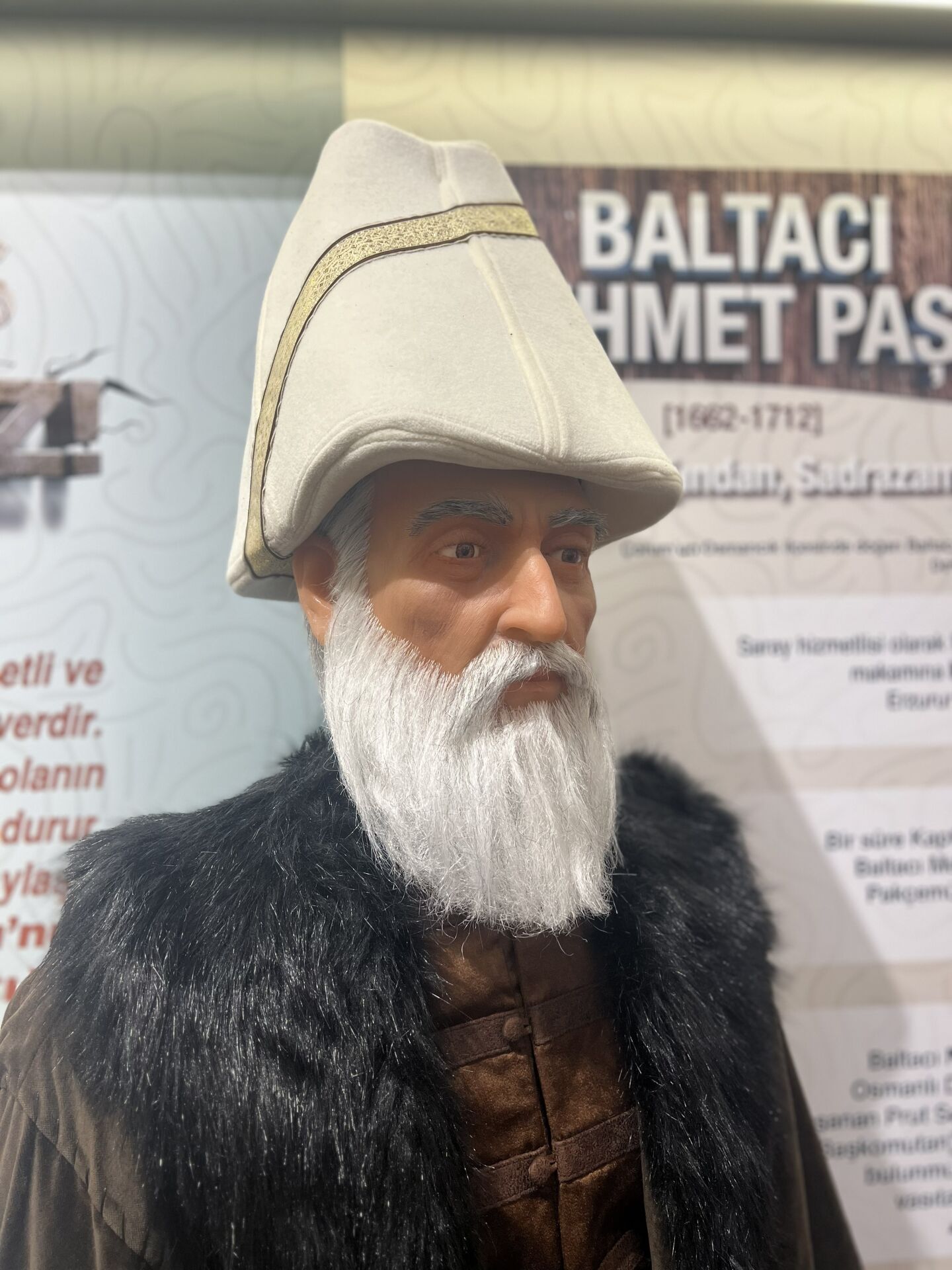 Osmanlı Sadrazam ve Vezir Silikon Heykeli