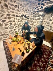 Şifacı Süryani Rahip Silikon Heykel - Tabip Gerçekçi Heykel