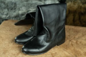 Gusseted Leather Boots