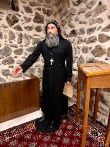 Süryani Rahip Silikon Balmumu Heykel