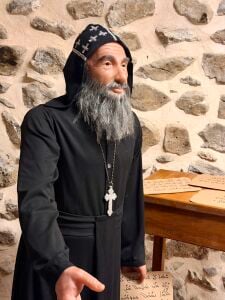 Süryani Rahip Silikon Balmumu Heykel