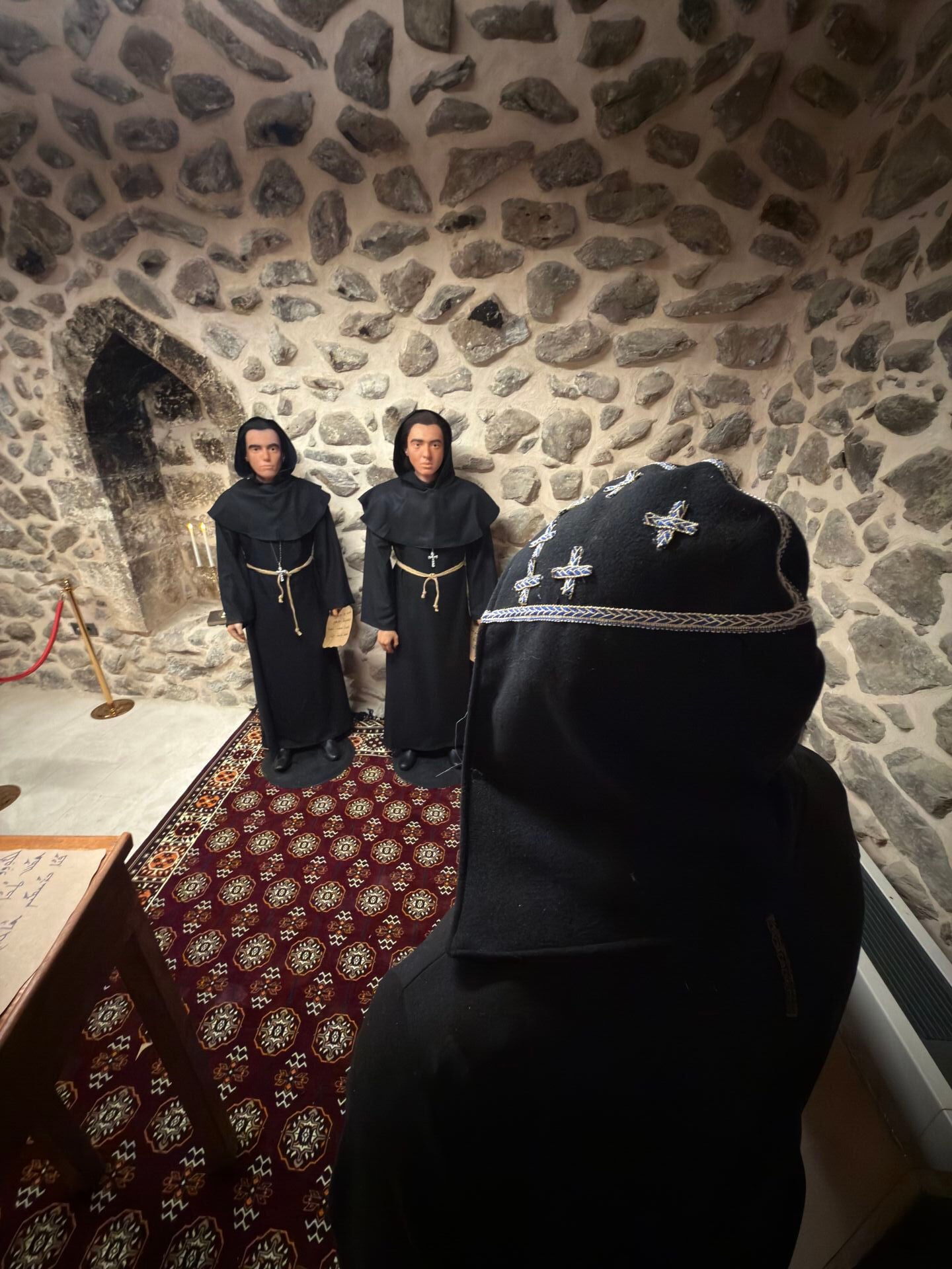 Süryani Manastır Öğrencileri Silikon Heykel